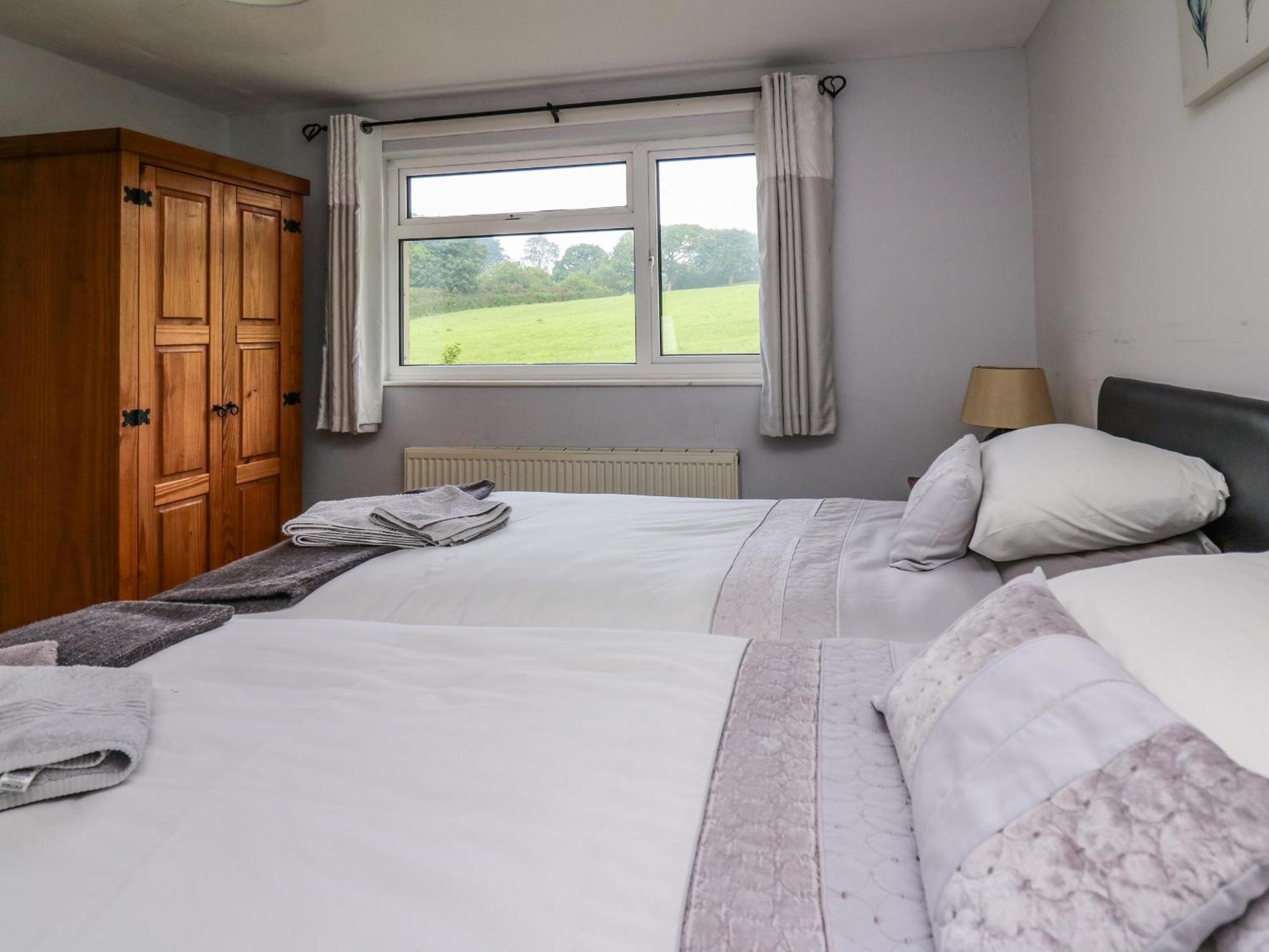 Aberdauddwr Villa Llanwnen Eksteriør bilde